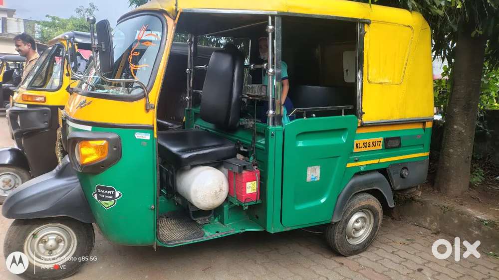 Cng auto good condition 38...40 km milege