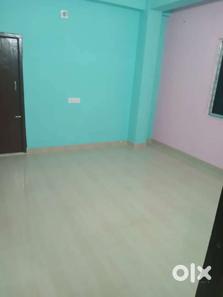 3 bhk restrictions free flat for bachelor's & family sukanta nagar.