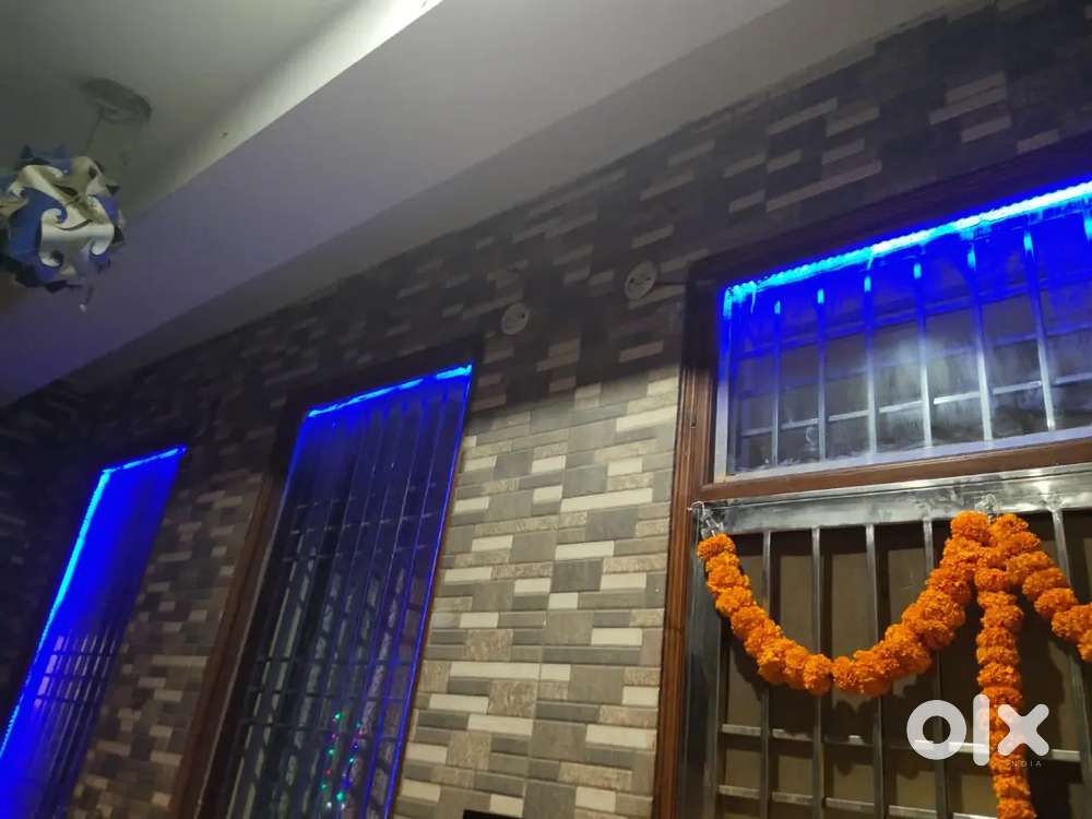 Safe for family and working women .