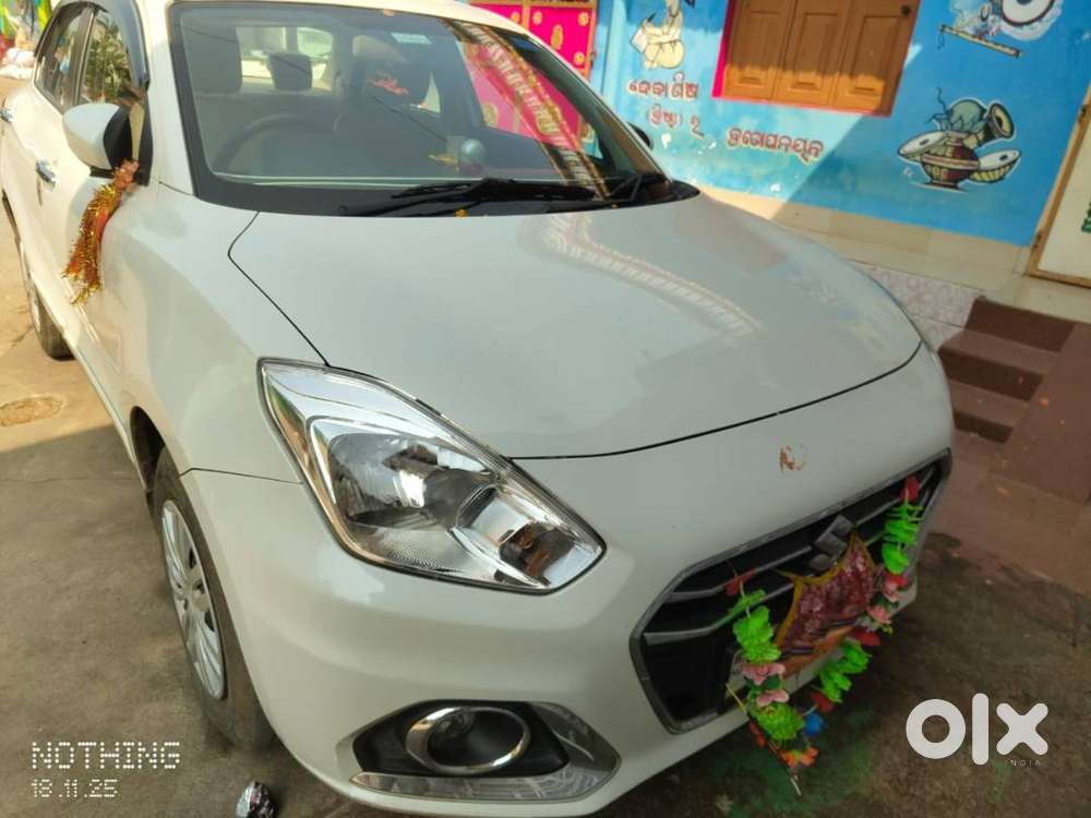 Dzire vxi white