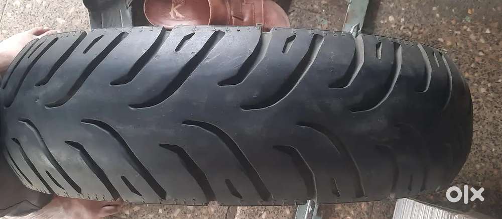 M,R,F tyre hai 2500 rs,140 60 17 no
