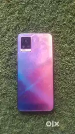 V20 pro 8 128. 5G.     bill box charger sab hai display finger