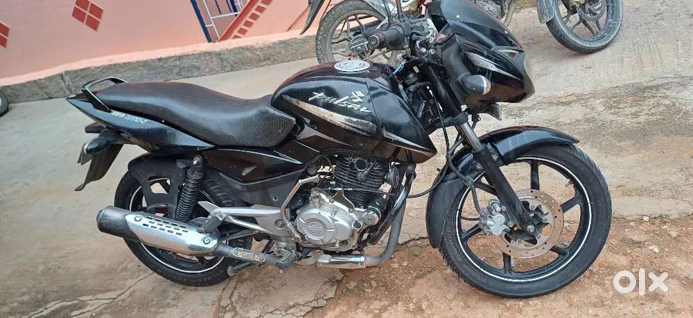 Bajaj pulsar150cc 2015 model