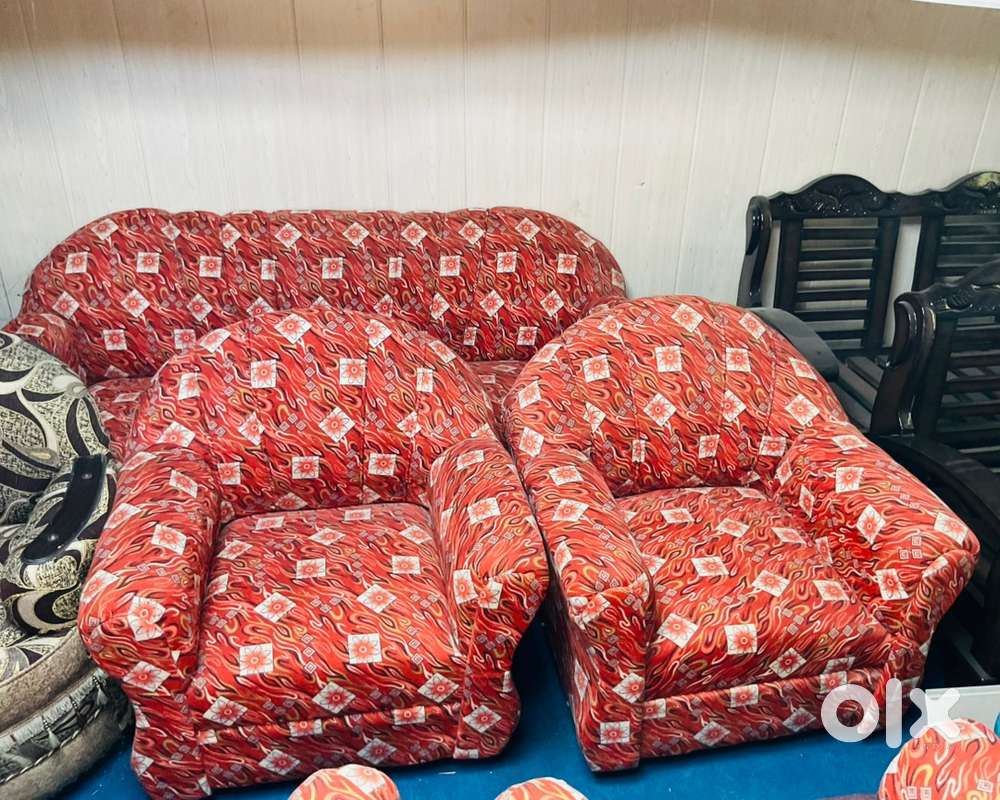 Sofa set at minimum price