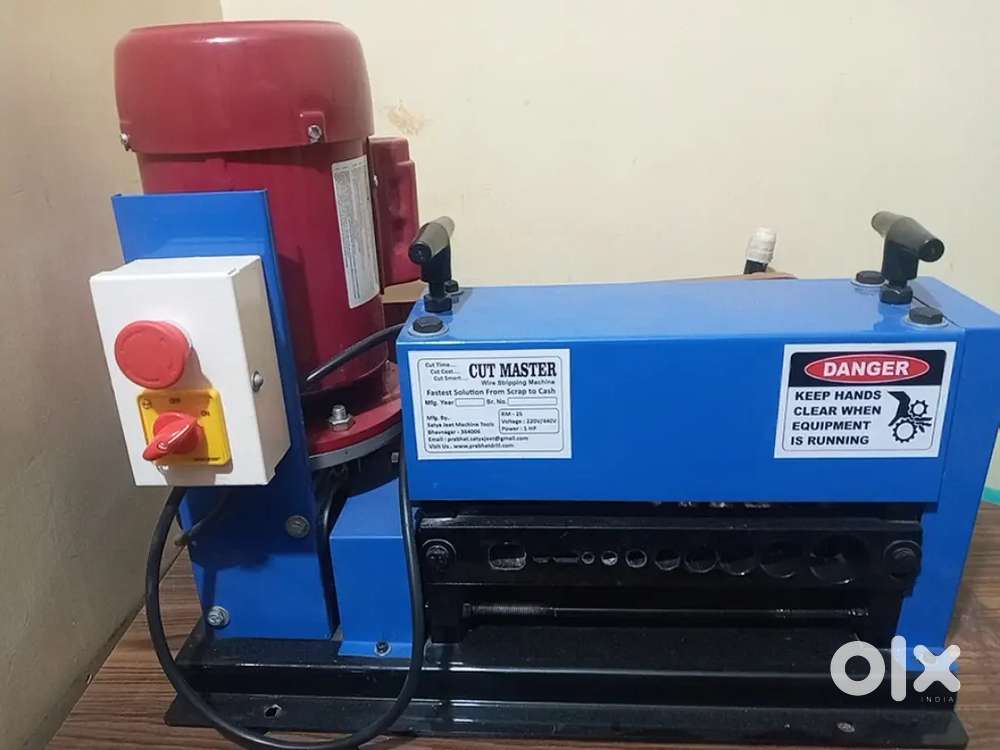Wire stripping machine