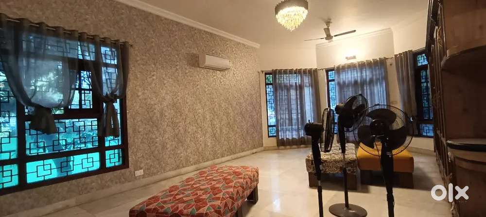 INDEPENDENT BUILDING FOR SALE IN BANJARA HILLS