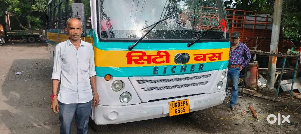 Eicher bus 32 seater