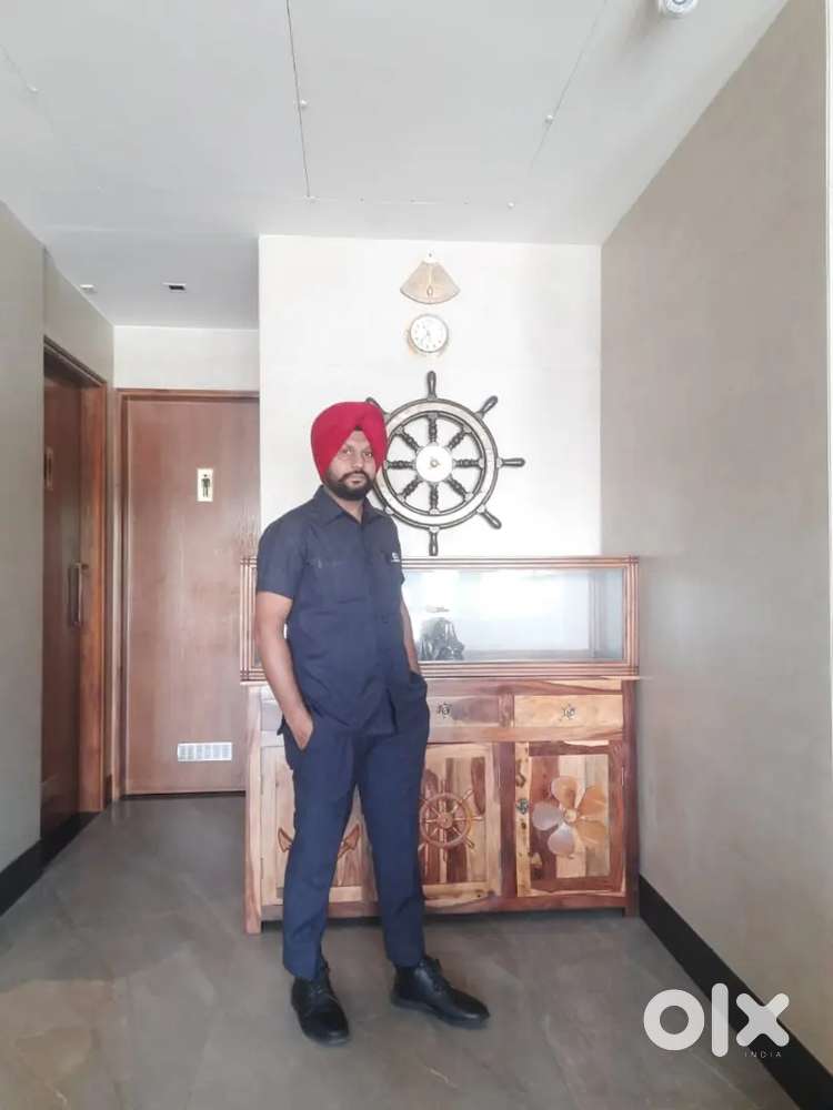 Wanted PSO minimum graduate Height 6 age 35+ having driving license