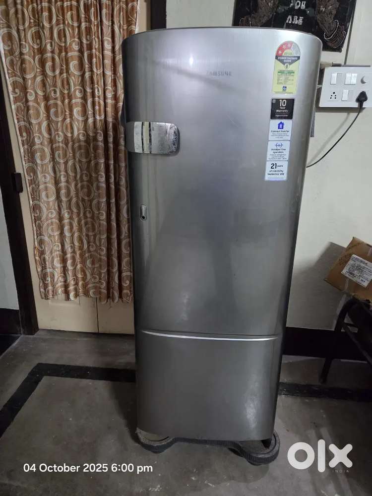Samsung unused new 235 liter fridge