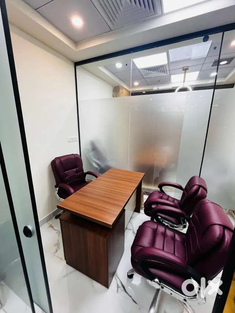 2 cabin ,8 work stations, reception, pantry etc