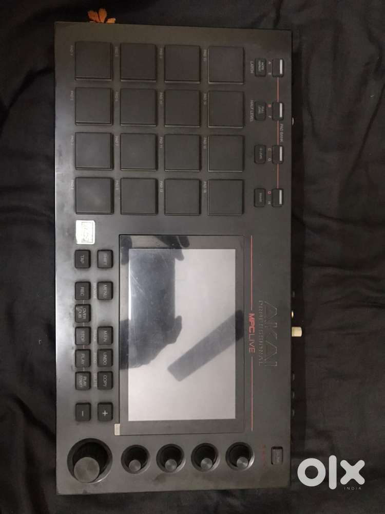 Akai professional mpc live sale