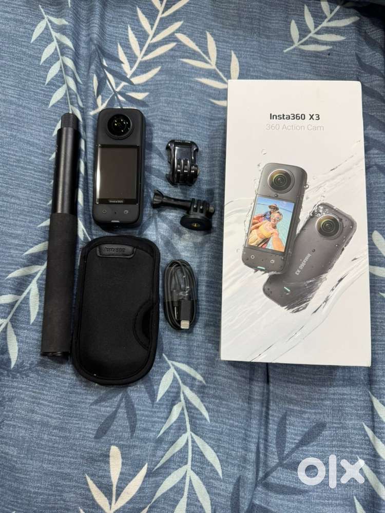 Insta 360 X3 1 month old