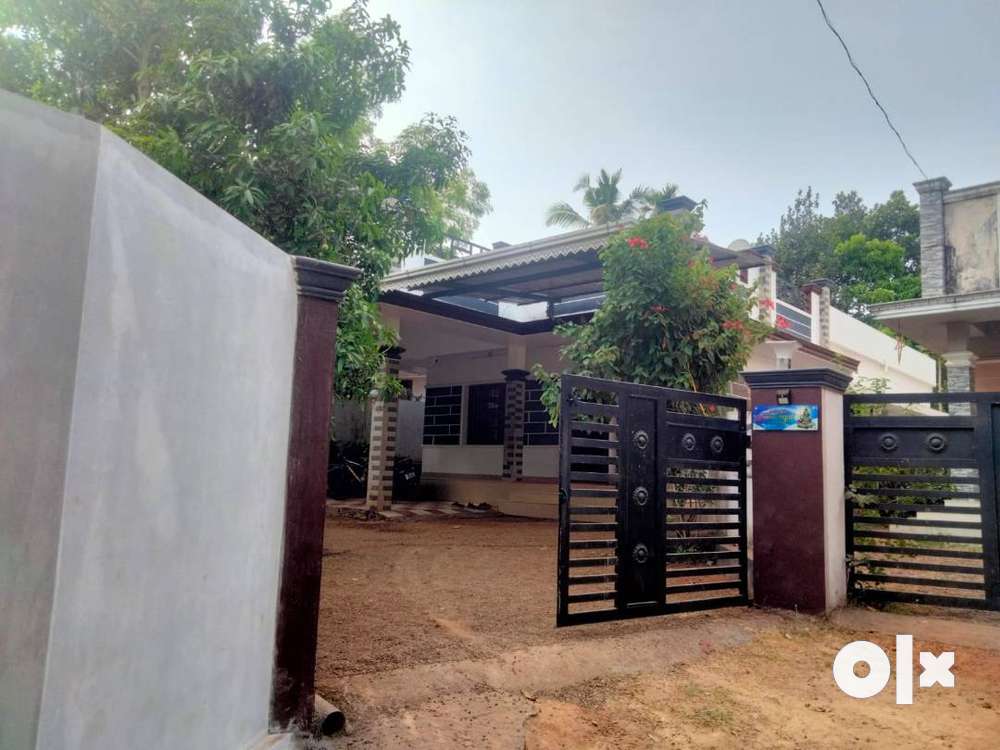 Ashtamichira , Chalakkudy 7 cent plot & Fully furnished home for sale