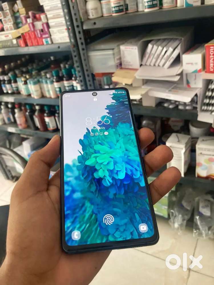 Samsung s20fe 6 128 GB all phone original