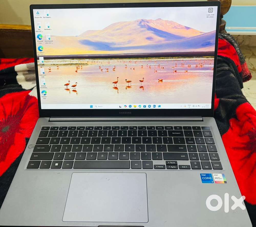 Samsung galaxy book4 metal intel core i5 13th Gen 1335U-16GB Ram 512GB