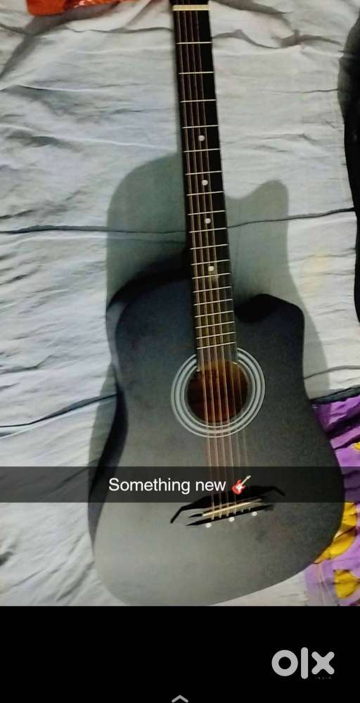 Guitar black color
