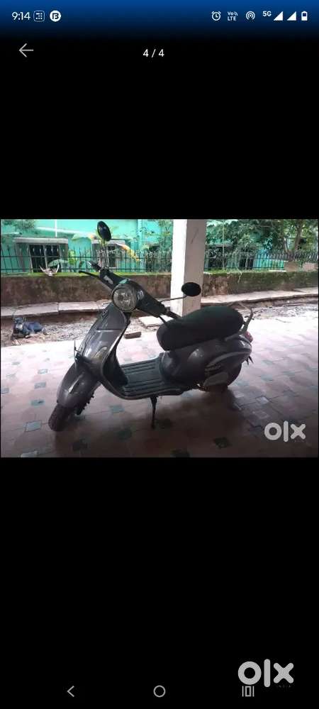 Well maintained EV scooter