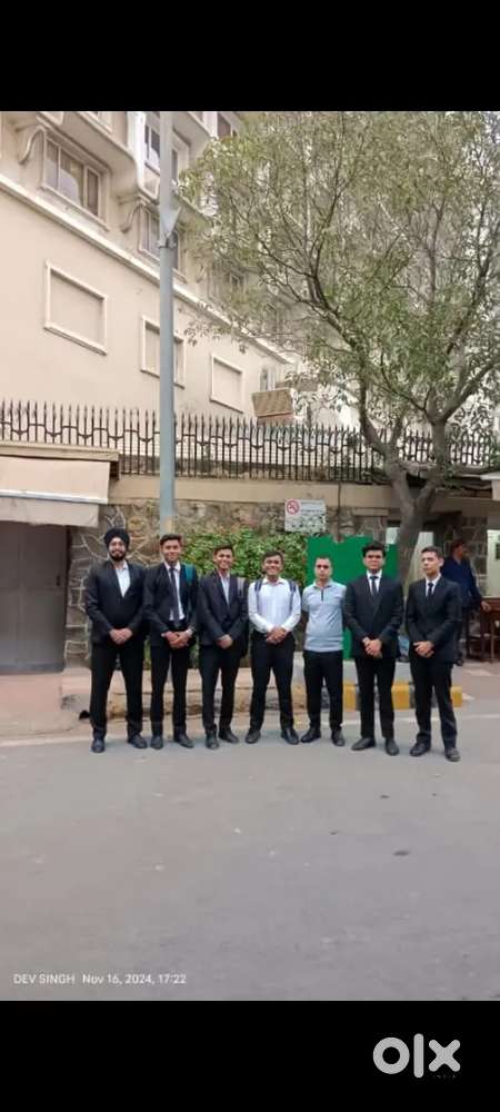 5 star hotel urgent Waiter required