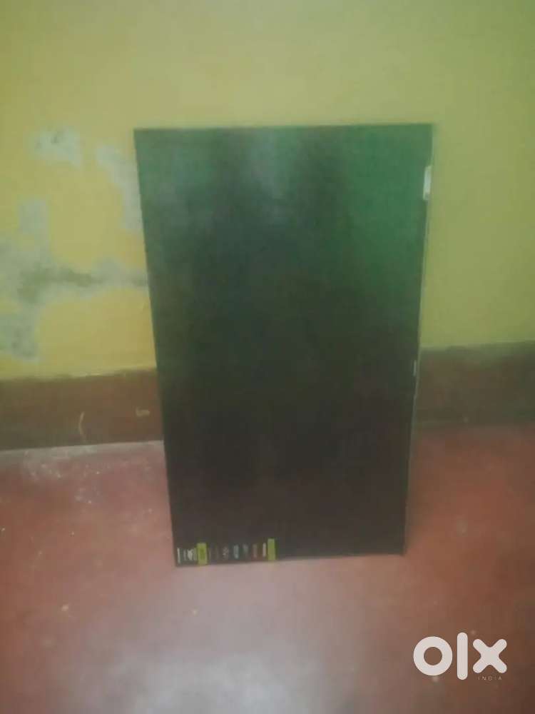 Panasonic Android LED TV display 3 line