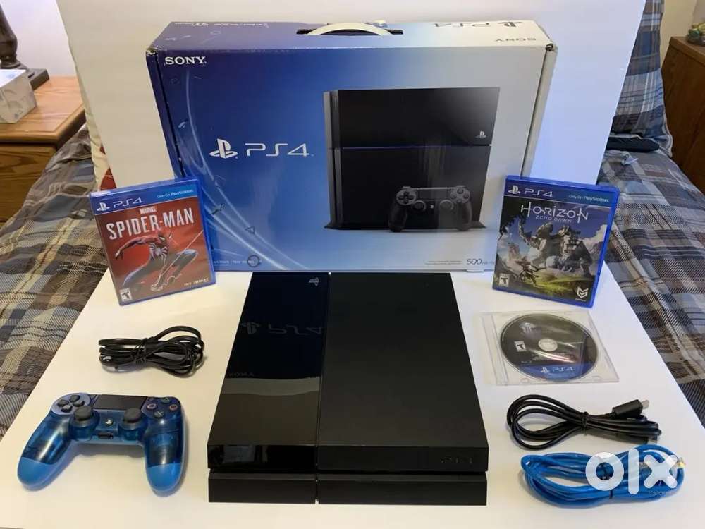 Sony PlayStation 4 500 GB Console Bundle with Original Box and 3 Games