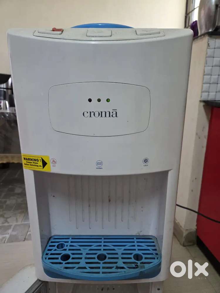Croma hot cold normal dispenser with cooling cabinet