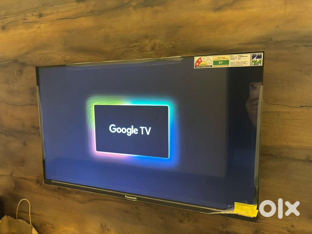 Panasonic Google TV (32 inches)