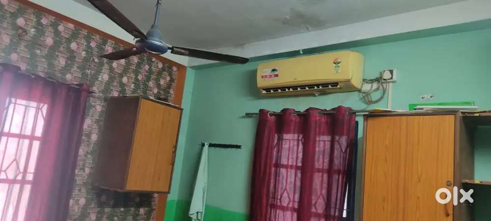 Brokerless full furnished Sharing AC Room for men Bachelors Saltlake