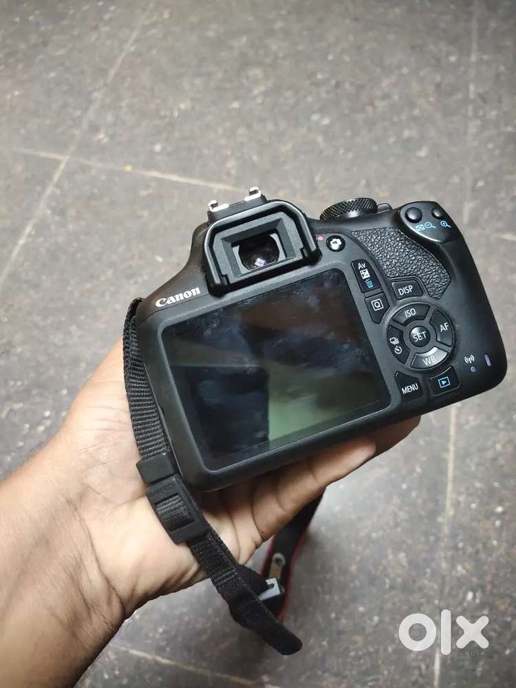 DSLR canon 1500d good condition