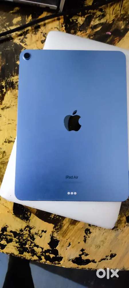 Ipad 5th generation 256GB with pencil