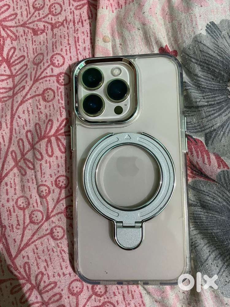 I phone 13 pro gold 1 year old