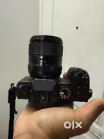 Almost new Fujifilm X-S20 with 33mm f/1.4