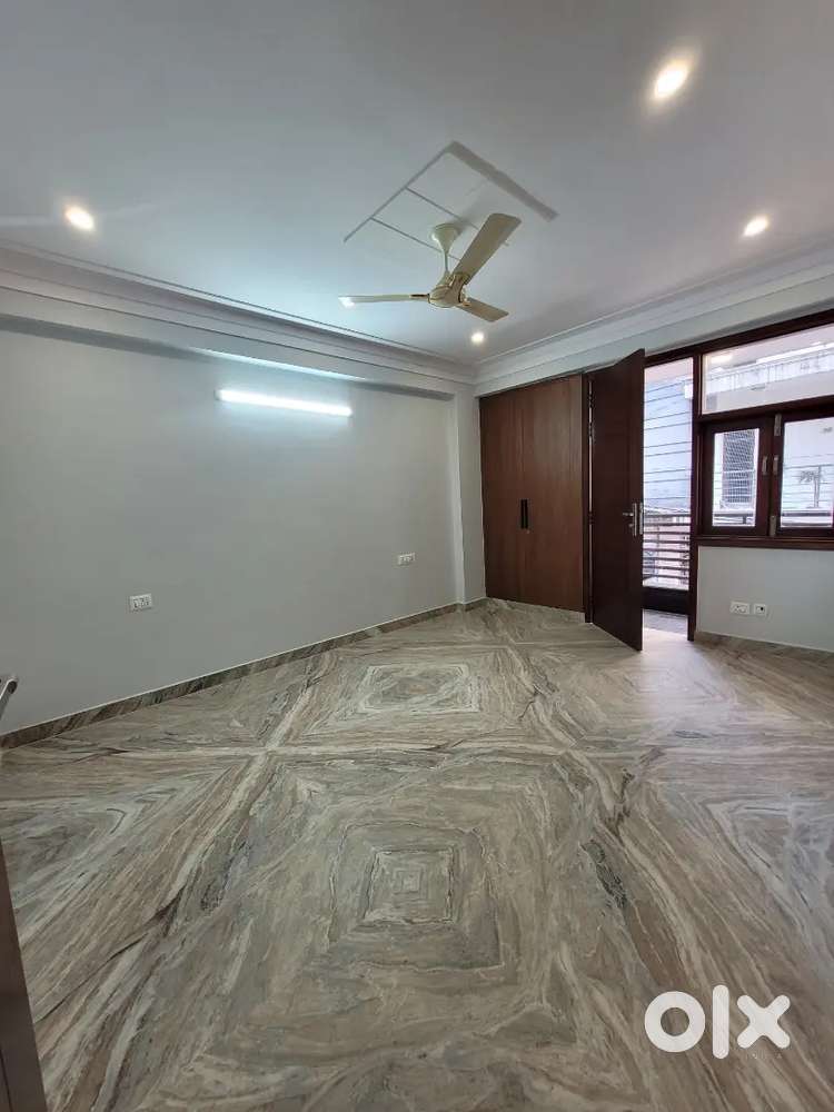 L Corner 2bhk flat for rent in A-1 birla society chattarpur