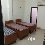 Rooms available. 2500/- Kiet college se 800meter distance