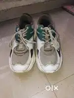 2 pair of Shoes with 10 and 44 size