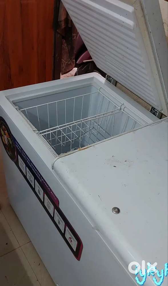 Deep freezer