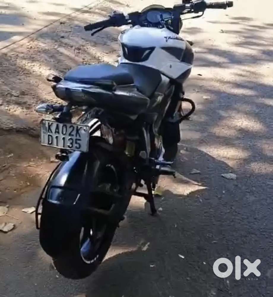 Pulsar NS 200 For sale