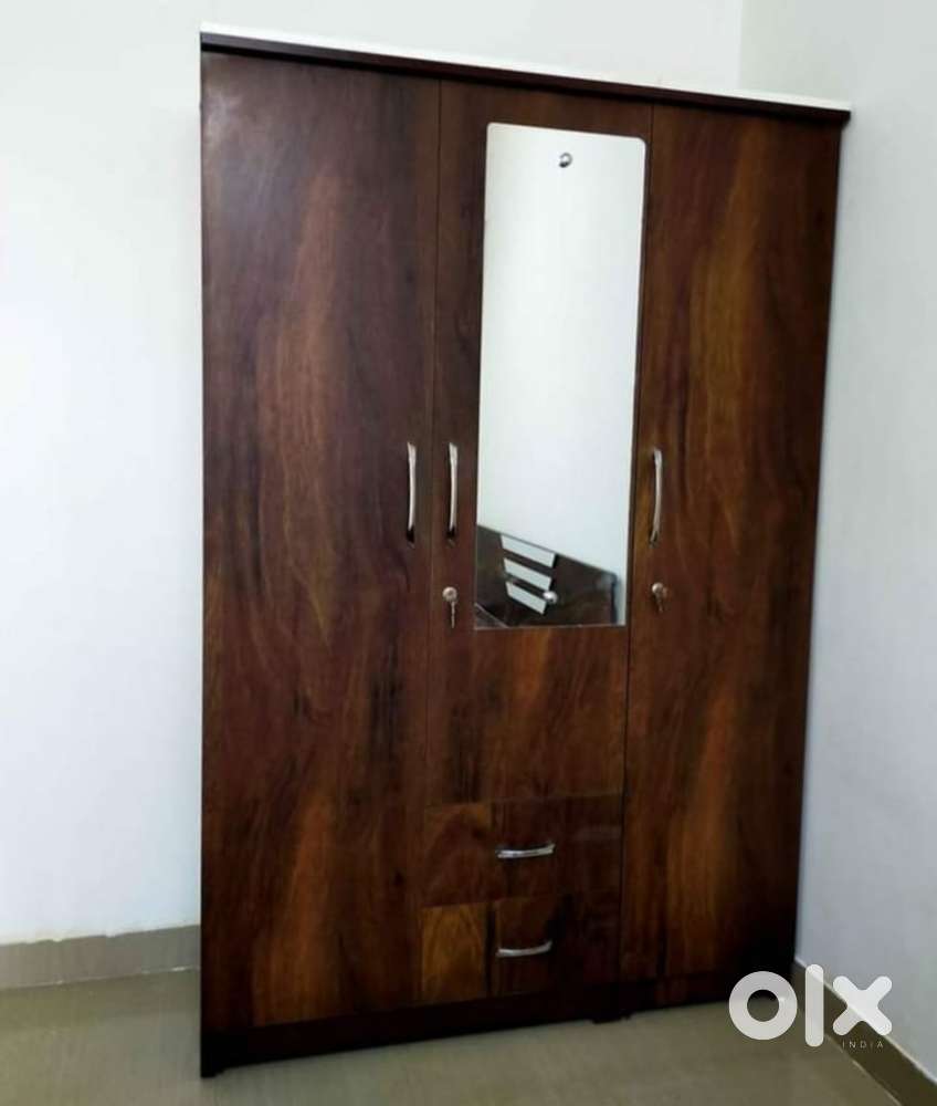 3 door wardrobe engineering wood