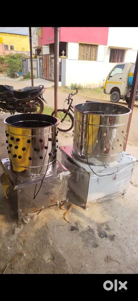 Chicken cleaning machine