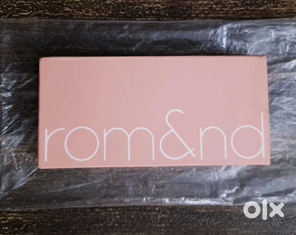 Rom&nd Better Than Eyeshadow Palette- 01 Pampas Garden (7.5g)
