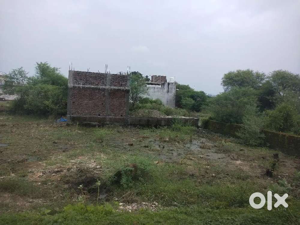 जमीन बेचना है