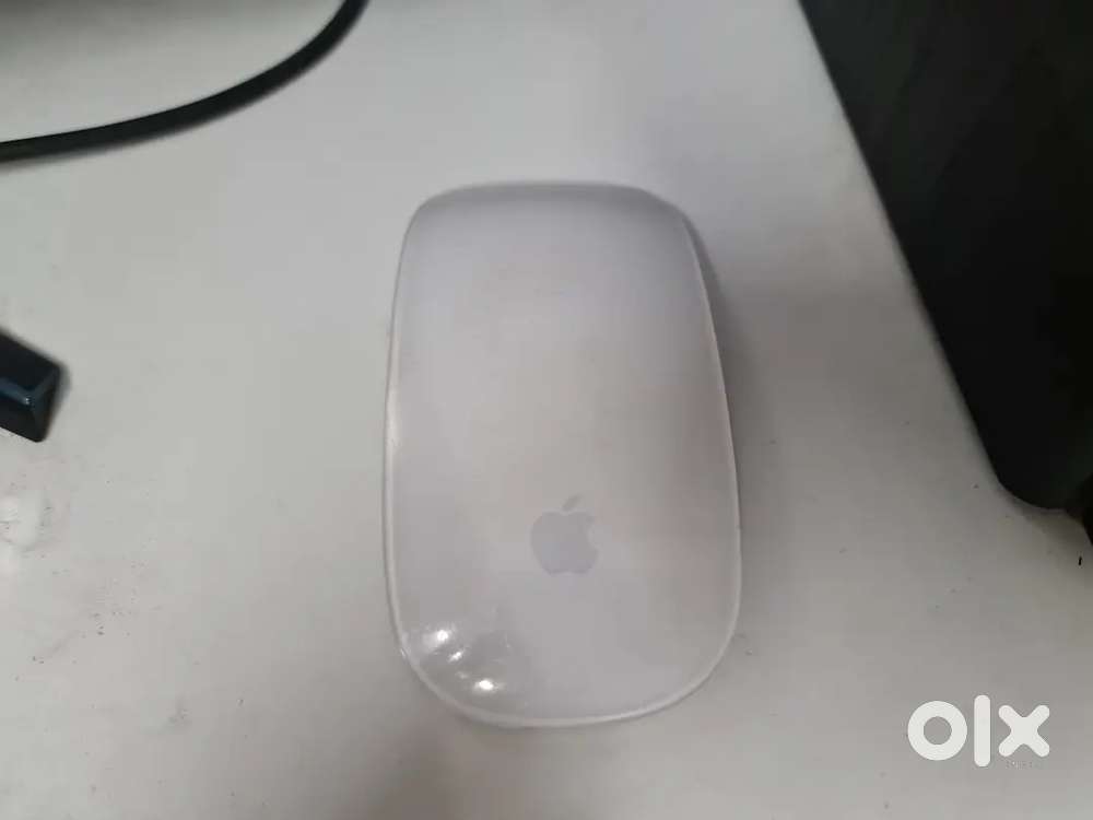 Apple magic mouse 2 rechargeable good condition