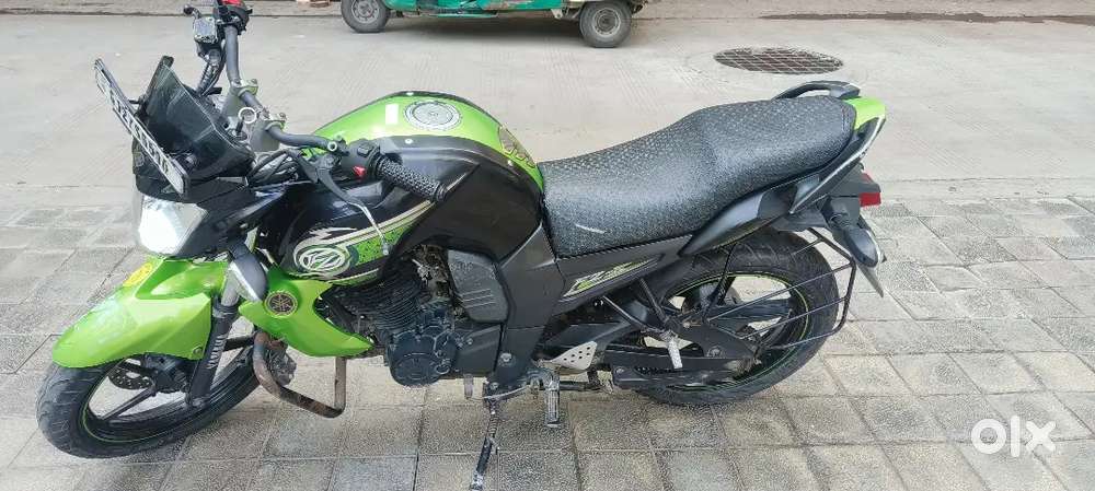 Yamaha FZs first virsion