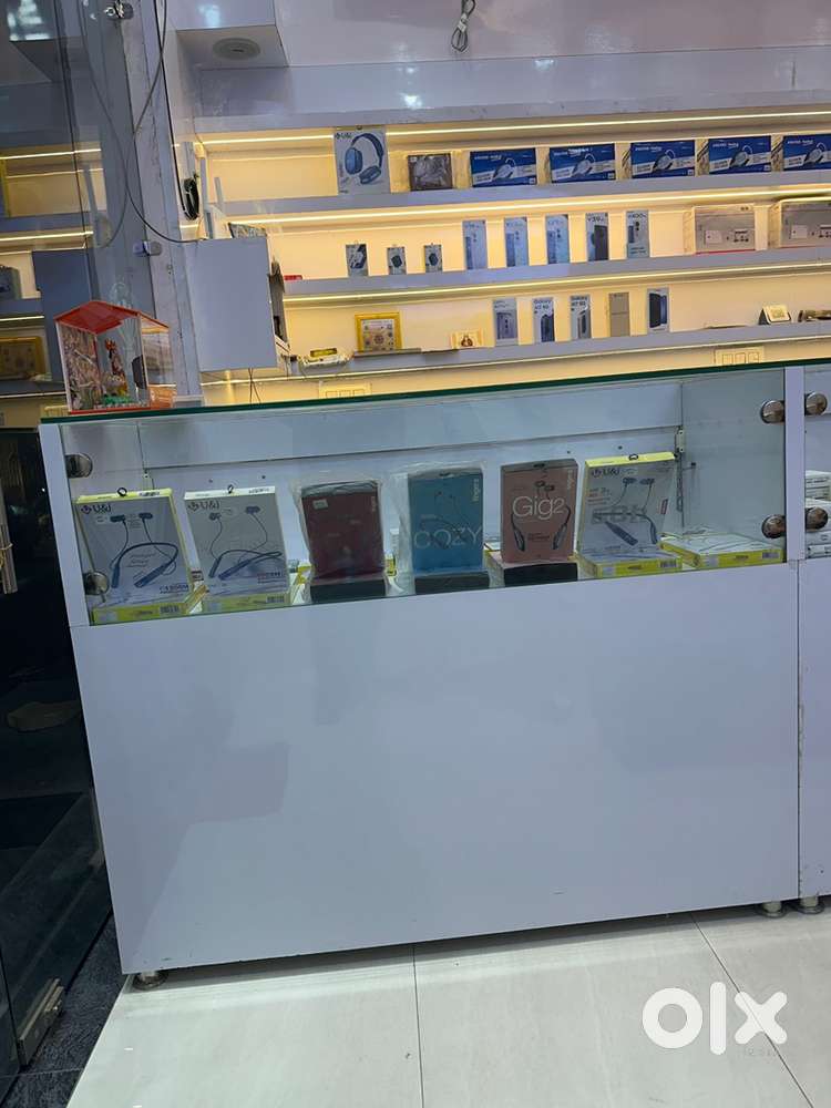 3 Counters + Computer table + Vivo Cliding + almirah