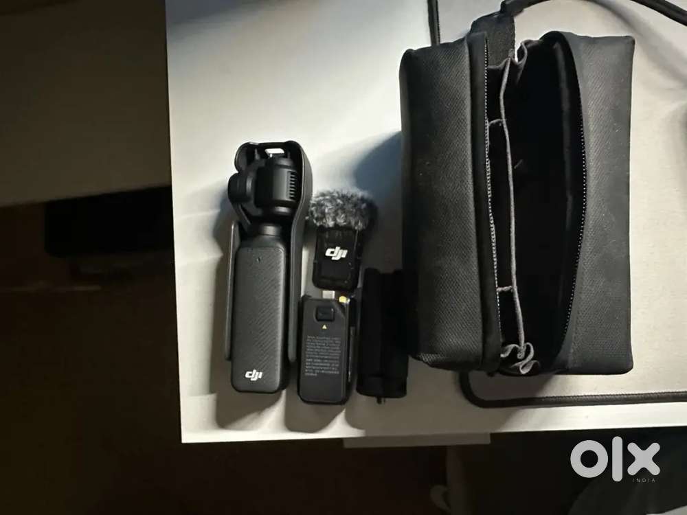 DJI Osmo Pocket 3 Creator Combo 3-Axis Stabilized 4K Camera