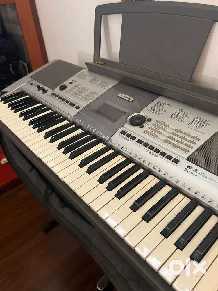 Yamaha Digital Piano PSR-I425