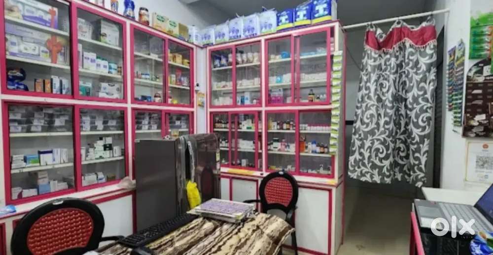 Wanted female pharmacist..time 9 to 5..
