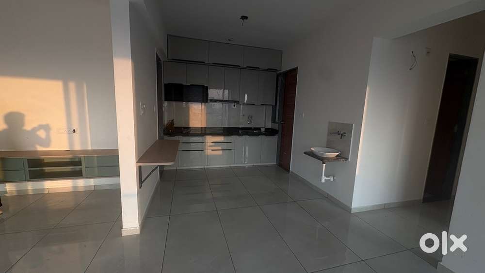 flat for rent in manjalpur