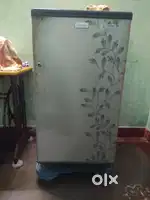 BLOOM Mini fridge