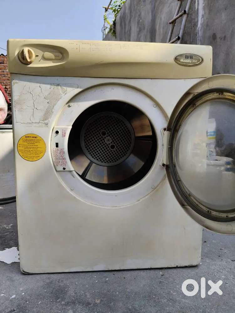 Cloth dryer