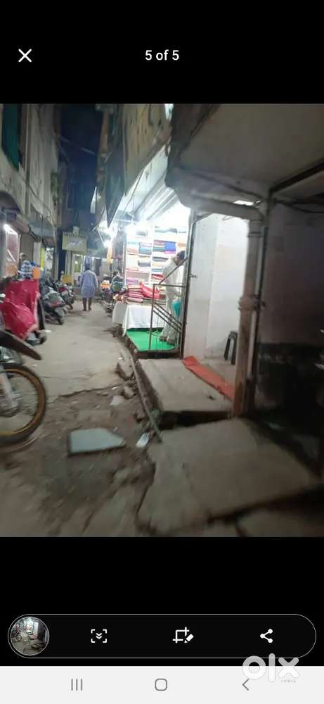 Shop 4 sale Main Market Nadeem road